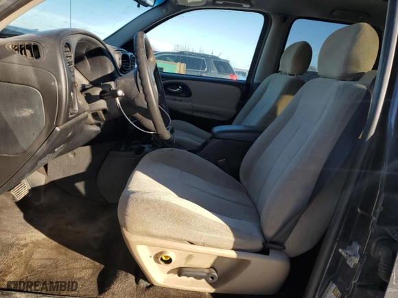 2005 Chevrolet TrailBlazer LS with VIN 1GNDT13S252236728, listed as a Copart auction lot 42570455 with NaN miles and Clean Title. Bid and sale history available at carsss.com. Image 7.