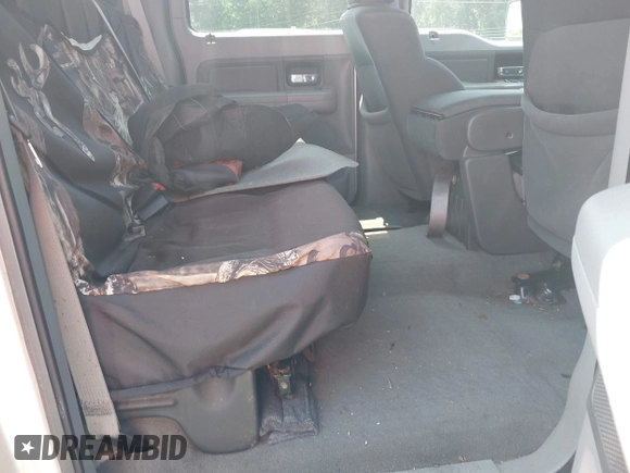 2007 Ford F-150 XLT with VIN 1FTPW14V67KC94849, listed as a IAAI auction lot 42676789 with 313,884 mi miles and . Bid and sale history available at DreamBid. Image 8.