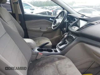 2013 Ford Escape SE with VIN 1FMCU0GX6DUA91192, listed as a IAAI auction lot 42157380 with 170,628 mi miles and . Bid and sale history available at DreamBid. Image 5.