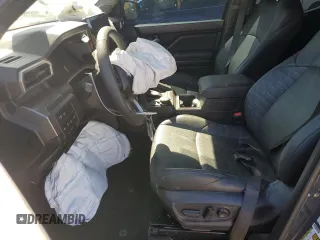 2024 Toyota Tacoma SR5 z VIN 3TMLB5JN2RM017259, wystawiony jako Copart lot #47946465 z przebiegiem 29 596 mil mil oraz Szkoda całkowita • Salvage title. Historia ofert i sprzedaży dostępna na DreamBid. Obrazek 7.