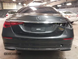 2021 Mercedes-Benz S 580 z VIN W1K6G7GB4MA018058, wystawiony jako IAAI lot #42216352 z przebiegiem 4 445 mil mil oraz . Historia ofert i sprzedaży dostępna na DreamBid. Obrazek 17.