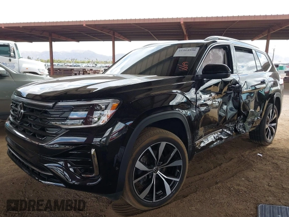 2024 Volkswagen Atlas SEL Premium R-Line с VIN 1V2FR2CA1RC514031, выставлен на аукционе IAAI как лот 41964990 с пробегом Не указан миль и . История ставок и продаж доступна на DreamBid. Изображение 17.