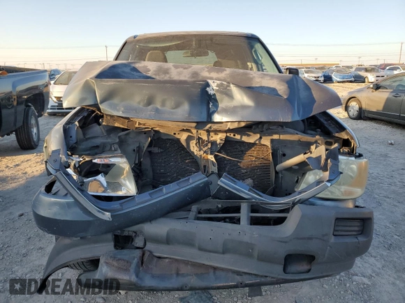 2004 Ford Expedition XLS with VIN 1FMRU13W54LA44335, listed as a Copart auction lot 89276495 with 0 mi miles and Salvage Title. Bid and sale history available at carsss.com. Image 5.