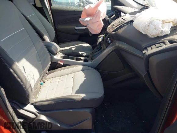 2015 Ford Escape SE with VIN 1FMCU0G71FUC87446, listed as a IAAI auction lot 41814589 with 137,051 mi miles. Bid and sale history available at carsss.com. Image 5.