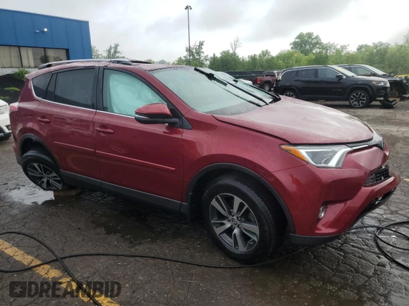 2018 Toyota RAV4 XLE with VIN 2T3WFREV6JW463548, listed as a Copart auction lot 58765805 with 61,250 mi miles and Non repairable. Bid and sale history available at DreamBid. Image 4.