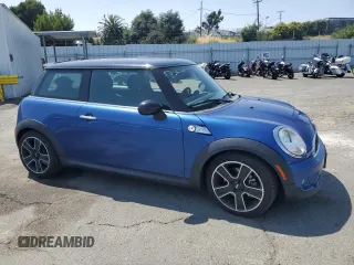 2013 MINI Hardtop S with VIN WMWSV3C53DT391200, listed as a Copart auction lot 59903365 with 48,654 mi miles and Salvage title. Bid and sale history available at DreamBid. Image 4.