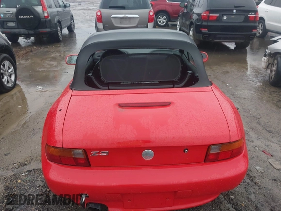 1996 BMW 3 Series Z3 1.9 z VIN 4USCH7323TLB69098, wystawiony jako IAAI lot #41557656 z przebiegiem 67 858 mil mil oraz . Historia ofert i sprzedaży dostępna na DreamBid. Obrazek 6.