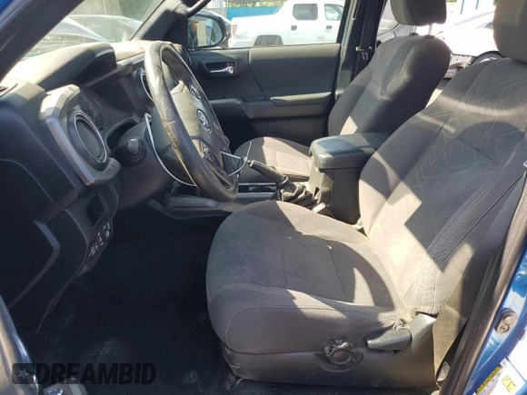 2017 Toyota Tacoma SR5 with VIN 5TFCZ5AN3HX108853, listed as a Copart auction lot 55044885 with 107,801 mi miles and Salvage Title. Bid and sale history available at DreamBid. Image 7.