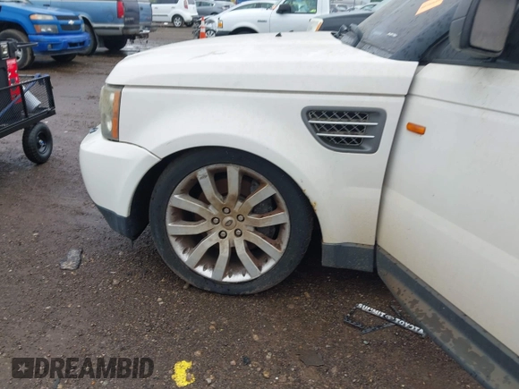 2008 Land Rover Range Rover Sport SC with VIN SALSH23418A150404, listed as a IAAI auction lot 42642914 with 190,007 mi miles and . Bid and sale history available at DreamBid. Image 17.