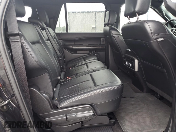2019 Ford Expedition Max XLT z VIN 1FMJK1HT9KEA08392, wystawiony jako Copart lot #64924385 z przebiegiem 166 287 mil mil oraz Czysty tytuł • Clean title. Historia ofert i sprzedaży dostępna na DreamBid. Obrazek 11.