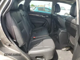 2015 Kia Sorento SX z VIN 5XYKW4A78FG581437, wystawiony jako Copart lot #57281105 z przebiegiem 114 270 mil mil oraz Czysty tytuł • Clean title. Historia ofert i sprzedaży dostępna na DreamBid. Obrazek 11.