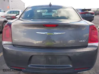 2018 Chrysler 300 with VIN 2C3CCAGGXJH267290, listed as a IAAI auction lot 41198756 with 92,790 mi miles. Bid and sale history available at carsss.com. Image 15.