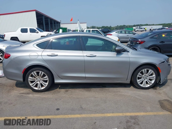 2015 Chrysler 200 Limited z VIN 1C3CCCAB5FN545827, wystawiony jako IAAI lot #42370385 z przebiegiem 134 318 mil mil oraz . Historia ofert i sprzedaży dostępna na DreamBid. Obrazek 13.