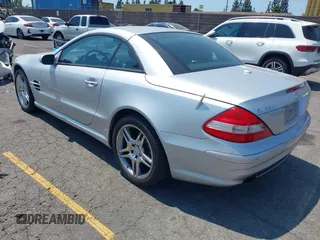 2008 Mercedes-Benz SL 550 with VIN WDBSK71F08F139065, listed as a IAAI auction lot 42756170 with 139,732 mi miles and . Bid and sale history available at DreamBid. Image 3.
