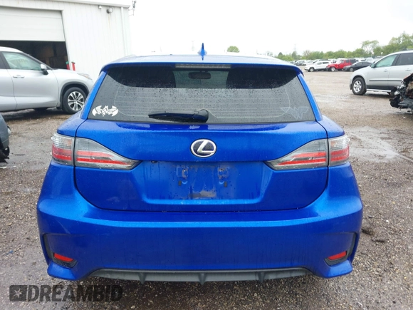 2014 Lexus CT 200h with VIN JTHKD5BH2E2178628, listed as a IAAI auction lot 42323160 with 56,281 mi miles and . Bid and sale history available at DreamBid. Image 17.