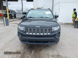 2016 Jeep Compass Latitude with VIN 1C4NJDEB8GD695268, listed as a IAAI auction lot 41724921 with 137,118 mi miles. Bid and sale history available at carsss.com. Image 12.