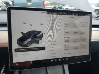2023 Tesla Model Y Long Range z VIN 7SAYGDEE1PF937867, wystawiony jako Copart lot #51615195 z przebiegiem 88 912 mil mil oraz Szkoda całkowita • Salvage title. Historia ofert i sprzedaży dostępna na DreamBid. Obrazek 9.