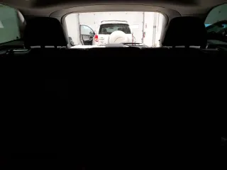 2017 Volvo XC60 Inscription с VIN YV440MRU5H2133235, выставлен на аукционе Copart как лот 46669455 с пробегом 76 235 миль миль и Списание • Salvage title. История ставок и продаж доступна на DreamBid. Изображение 10.