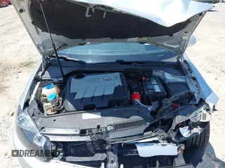 2012 Volkswagen Jetta TDI w/Sunroof & Nav z VIN 3VWPL7AJ3CM665981, wystawiony jako IAAI lot #42300570 z przebiegiem 141 609 mil mil oraz . Historia ofert i sprzedaży dostępna na DreamBid. Obrazek 10.