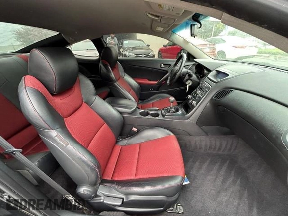 2011 Hyundai Genesis Coupe Grand Touring with VIN KMHHU6KH5BU061431, listed as a Copart auction lot 53547875 with 61,839 mi miles and Clean title. Bid and sale history available at DreamBid. Image 5.