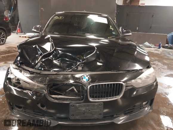 2013 BMW 3 Series 328i xDrive with VIN WBA3B3G53DNR80324, listed as a IAAI auction lot 41490385 with 177,026 mi miles and . Bid and sale history available at carsss.com. Image 6.