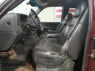 2002 Chevrolet Silverado 2500 LS z VIN 1GCGK29U02Z128649, wystawiony jako Copart lot #52133255 z przebiegiem 207 650 mil mil oraz Czysty tytuł • Clean title. Historia ofert i sprzedaży dostępna na DreamBid. Obrazek 7.