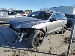 2021 Jaguar F-Pace SVR z VIN SADCZ2EE3MA681181, wystawiony jako Copart lot #44236035 z przebiegiem 21 897 mil mil oraz Szkoda całkowita • Salvage title. Historia ofert i sprzedaży dostępna na DreamBid. Obrazek 1.