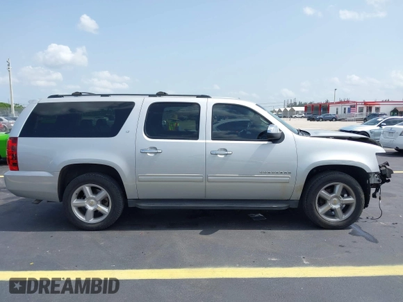 2013 Chevrolet Suburban LT with VIN 1GNSCJE08DR378459, listed as a IAAI auction lot 42453650 with 179,156 mi miles and . Bid and sale history available at DreamBid. Image 14.