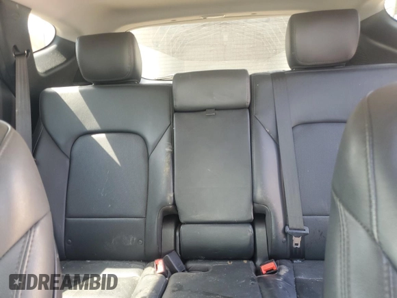 2017 Hyundai Santa Fe Ultimate z VIN 5XYZW4LA3HG465055, wystawiony jako Copart lot #54830225 z przebiegiem 111 625 mil mil oraz Czysty tytuł • Clean title. Historia ofert i sprzedaży dostępna na DreamBid. Obrazek 10.