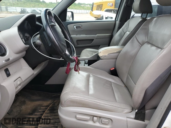 2011 Honda Pilot EX-L z VIN 5FNYF4H5XBB049932, wystawiony jako Copart lot #59227445 z przebiegiem 217 840 mil mil oraz Czysty tytuł • Clean title. Historia ofert i sprzedaży dostępna na DreamBid. Obrazek 7.
