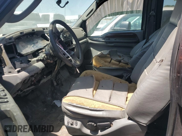 2007 Ford F-250 XL z VIN 1FTSW21P67EB24138, wystawiony jako Copart lot #54596935 z przebiegiem Nie podano mil oraz Szkoda całkowita • Salvage title. Historia ofert i sprzedaży dostępna na DreamBid. Obrazek 7.