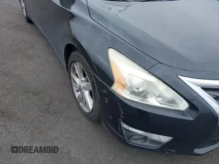 2015 Nissan Altima SV z VIN 1N4AL3AP6FC277466, wystawiony jako IAAI lot #42042276 z przebiegiem 118 806 mil mil oraz . Historia ofert i sprzedaży dostępna na DreamBid. Obrazek 12.