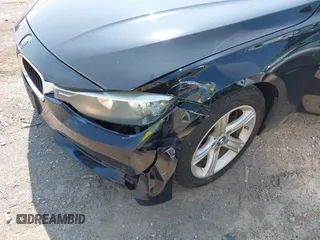 2015 BMW 3 Series 328i с VIN WBA3A5G50FNS91391, выставлен на аукционе IAAI как лот 42095644 с пробегом 184 702 миль миль и . История ставок и продаж доступна на DreamBid. Изображение 6.