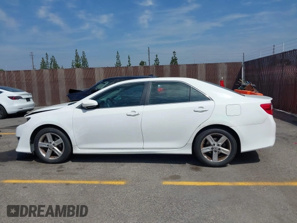 2012 Toyota Camry L with VIN 4T1BF1FK6CU156333, listed as a IAAI auction lot 42034574 with 92,126 mi miles. Bid and sale history available at carsss.com. Image 14.