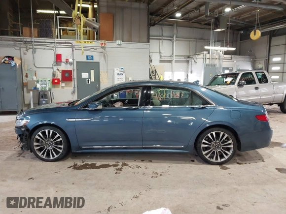 2020 Lincoln Continental Standard with VIN 1LN6L9PK5L5608533, listed as a IAAI auction lot 41610437 with 31,610 mi miles. Bid and sale history available at carsss.com. Image 14.