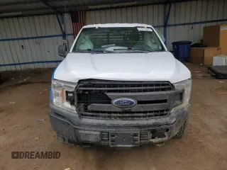 2018 Ford F-150 XL z VIN 1FTMF1E55JKF62315, wystawiony jako Copart lot #51611855 z przebiegiem Nie podano mil oraz Szkoda całkowita • Salvage title. Historia ofert i sprzedaży dostępna na DreamBid. Obrazek 5.