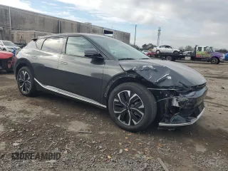 2023 Kia EV6 Wind with VIN KNDC34LA8P5612010, listed as a Copart auction lot 81671164 with 19,604 mi miles and Clean Title. Bid and sale history available at carsss.com. Image 4.
