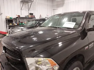 2015 Ram 1500 Tradesman z VIN 1C6RR7FT8FS752704, wystawiony jako IAAI lot #42200914 z przebiegiem 131 275 mil mil oraz . Historia ofert i sprzedaży dostępna na DreamBid. Obrazek 6.