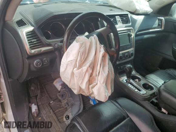 2013 GMC Acadia Denali z VIN 1GKKVTKD5DJ171794, wystawiony jako Copart lot #55783905 z przebiegiem Nie podano mil oraz Szkoda całkowita • Salvage title. Historia ofert i sprzedaży dostępna na DreamBid. Obrazek 8.