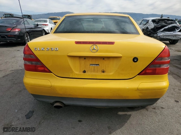 2000 Mercedes-Benz SLK-Class Kompressor with VIN WDBKK47FXYF164836, listed as a Copart auction lot 46904375 with 127,424 mi miles and Salvage Title. Bid and sale history available at carsss.com. Image 6.