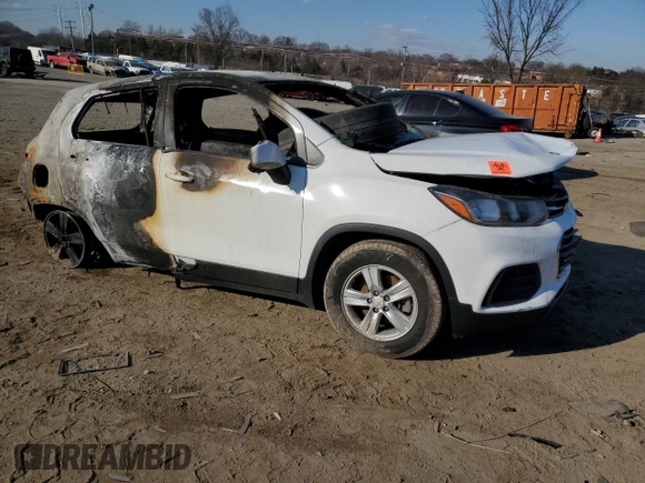 2018 Chevrolet Trax LS with VIN KL7CJKSB8JB613393, listed as a Copart auction lot 46700425 with 0 mi miles and Salvage Title. Bid and sale history available at carsss.com. Image 4.