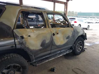 2021 Toyota 4Runner TRD Off Road Premium z VIN JTERU5JR3M5844835, wystawiony jako IAAI lot #41975869 z przebiegiem 14 892 mil mil oraz . Historia ofert i sprzedaży dostępna na DreamBid. Obrazek 21.