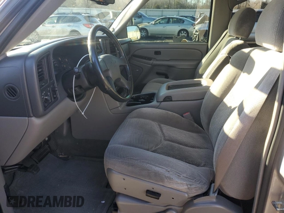 2004 Chevrolet Suburban LS with VIN 1GNEC16Z34J262904, listed as a Copart auction lot 88087935 with 232,137 mi miles and Salvage Title. Bid and sale history available at carsss.com. Image 7.