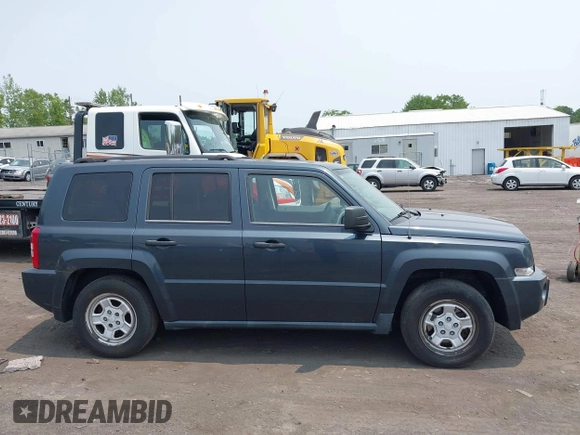 2008 Jeep Patriot Sport with VIN 1J8FF28W48D588723, listed as a IAAI auction lot 42394617 with 112,266 mi miles and . Bid and sale history available at DreamBid. Image 13.