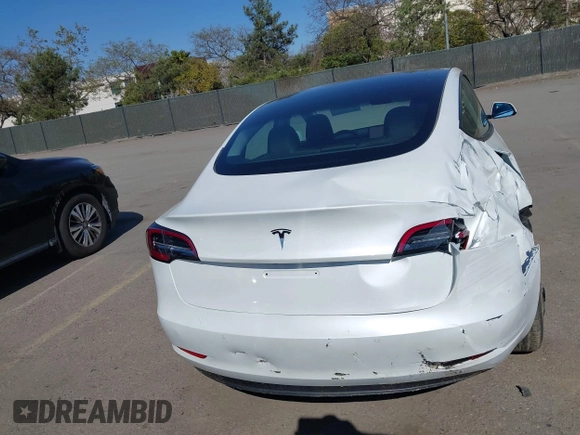 2022 Tesla Model 3 with VIN 5YJ3E1EA2NF245817, listed as a IAAI auction lot 41976493 with 32,710 mi miles and . Bid and sale history available at DreamBid. Image 17.