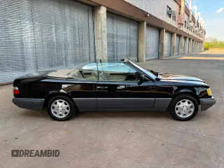 1995 Mercedes-Benz E 320 with VIN WDBEA66E8SC239370, listed as a Copart auction lot 55871605 with 119,102 mi miles and Salvage Title. Bid and sale history available at DreamBid. Image 11.