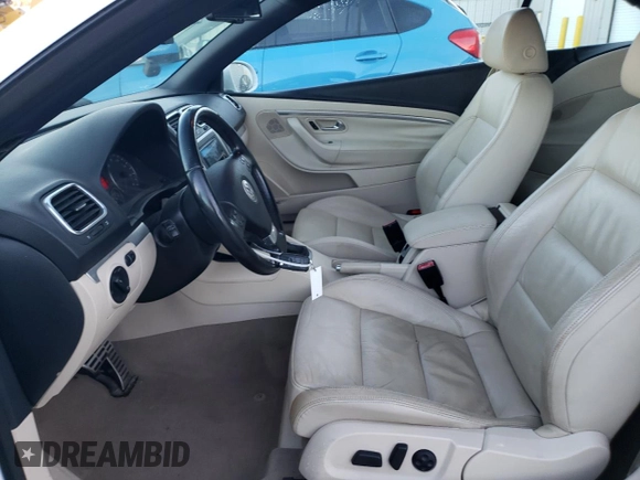2007 Volkswagen Eos 3.2L with VIN WVWDB71F77V027135, listed as a Copart auction lot 81643084 with 93,318 mi miles and Salvage Title. Bid and sale history available at DreamBid. Image 7.
