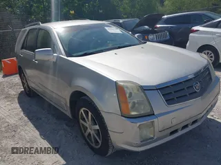 2004 Cadillac SRX with VIN 1GYEE63A840185428, listed as a IAAI auction lot 42088949 with 207,821 mi miles. Bid and sale history available at carsss.com. Image 1.