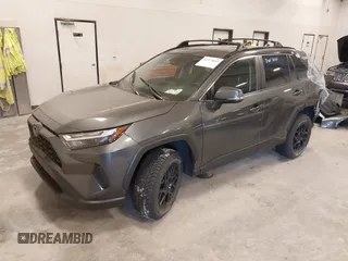 2022 Toyota RAV4 XLE with VIN 2T3P1RFV3NC259542, listed as a IAAI auction lot 42372093 with 42,896 mi miles and . Bid and sale history available at DreamBid. Image 2.