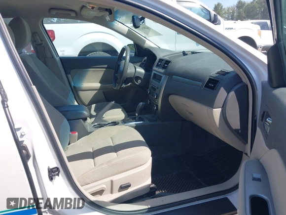 2010 Ford Fusion Hybrid with VIN 3FADP0L38AR395166, listed as a IAAI auction lot 42814717 with 43,099 mi miles and . Bid and sale history available at DreamBid. Image 5.